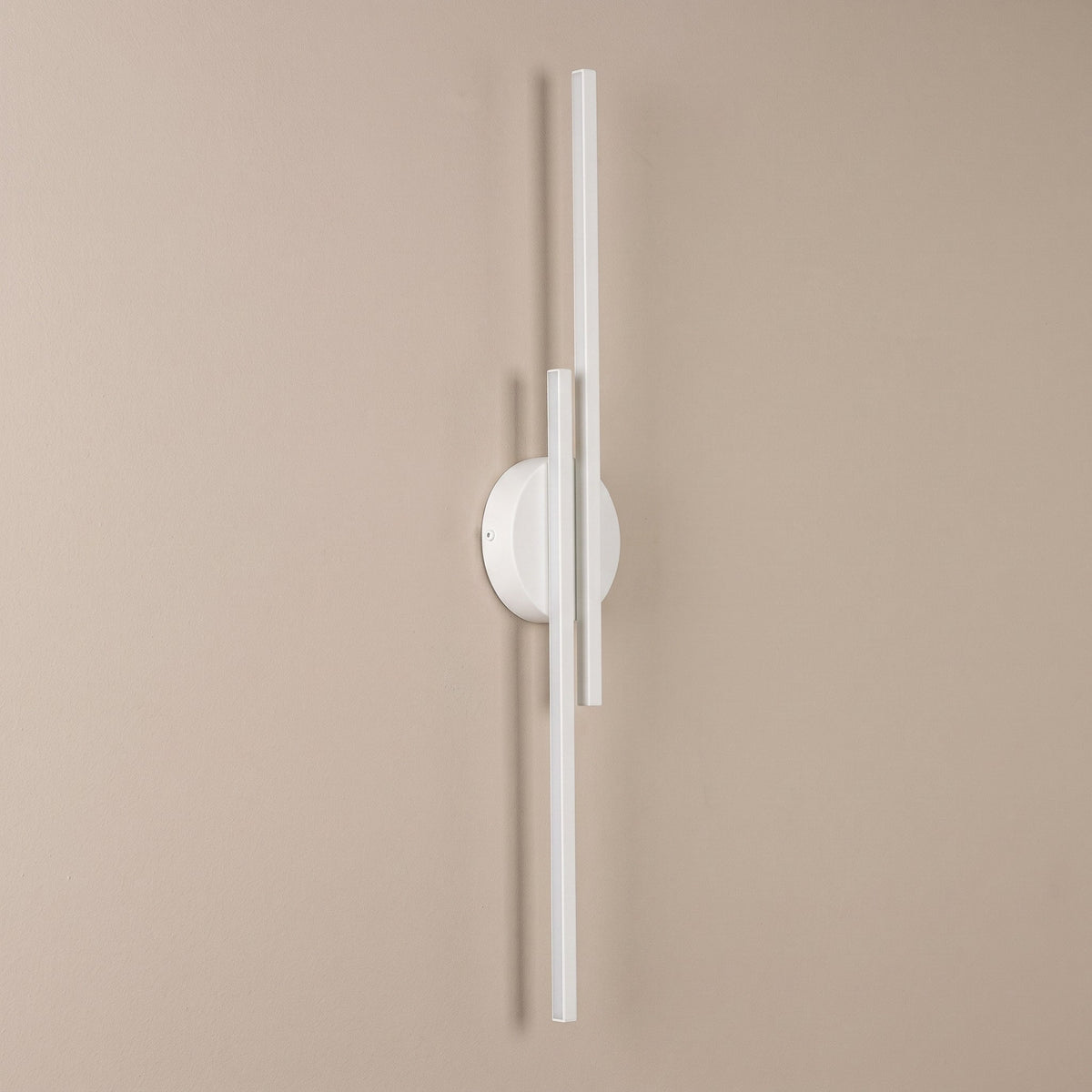 Modern Linear Wall Sconce with Dual Beam Metal Design - Wall Light Fixtures - White - Seravelle Home