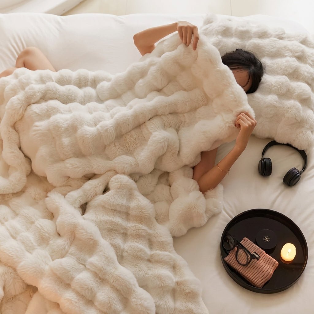 Soft Fluffy Bubble Texture Plush Throw Blanket - Blanket - White - Seravelle Home