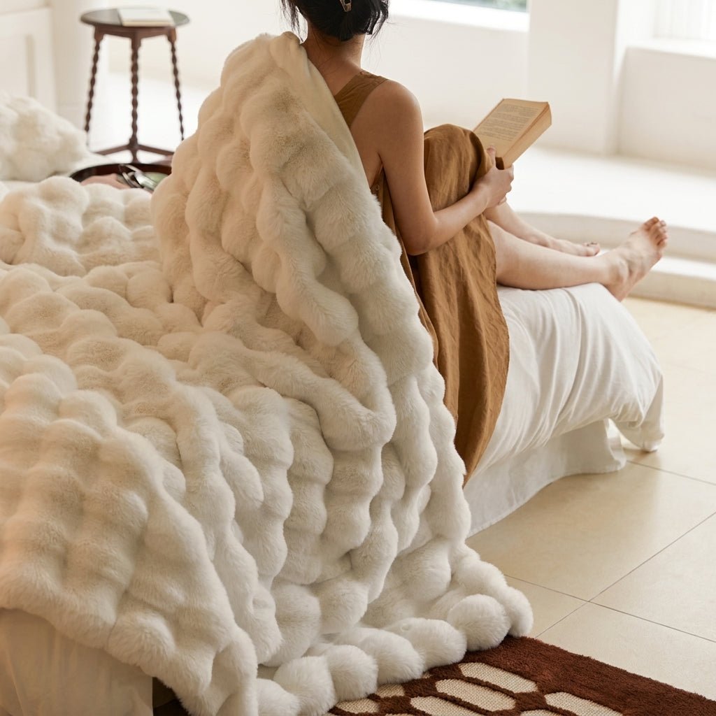 Soft Fluffy Bubble Texture Plush Throw Blanket - Blanket - White - Seravelle Home