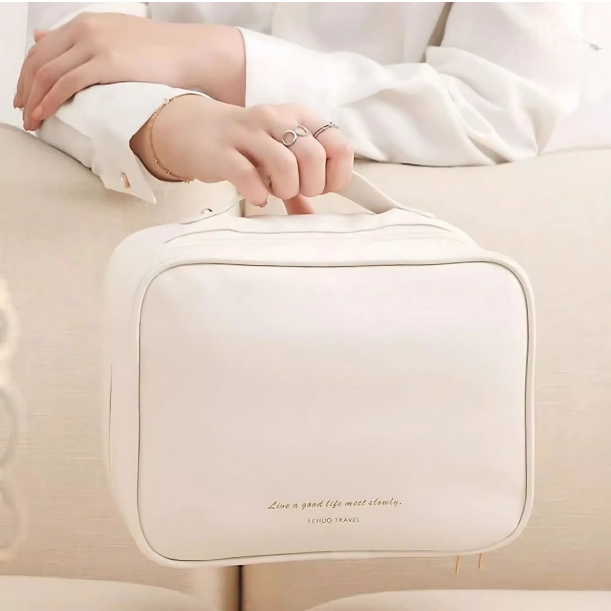 Structured Cosmetic Bag Storage - Cosmetic bag - White - Seravelle Home