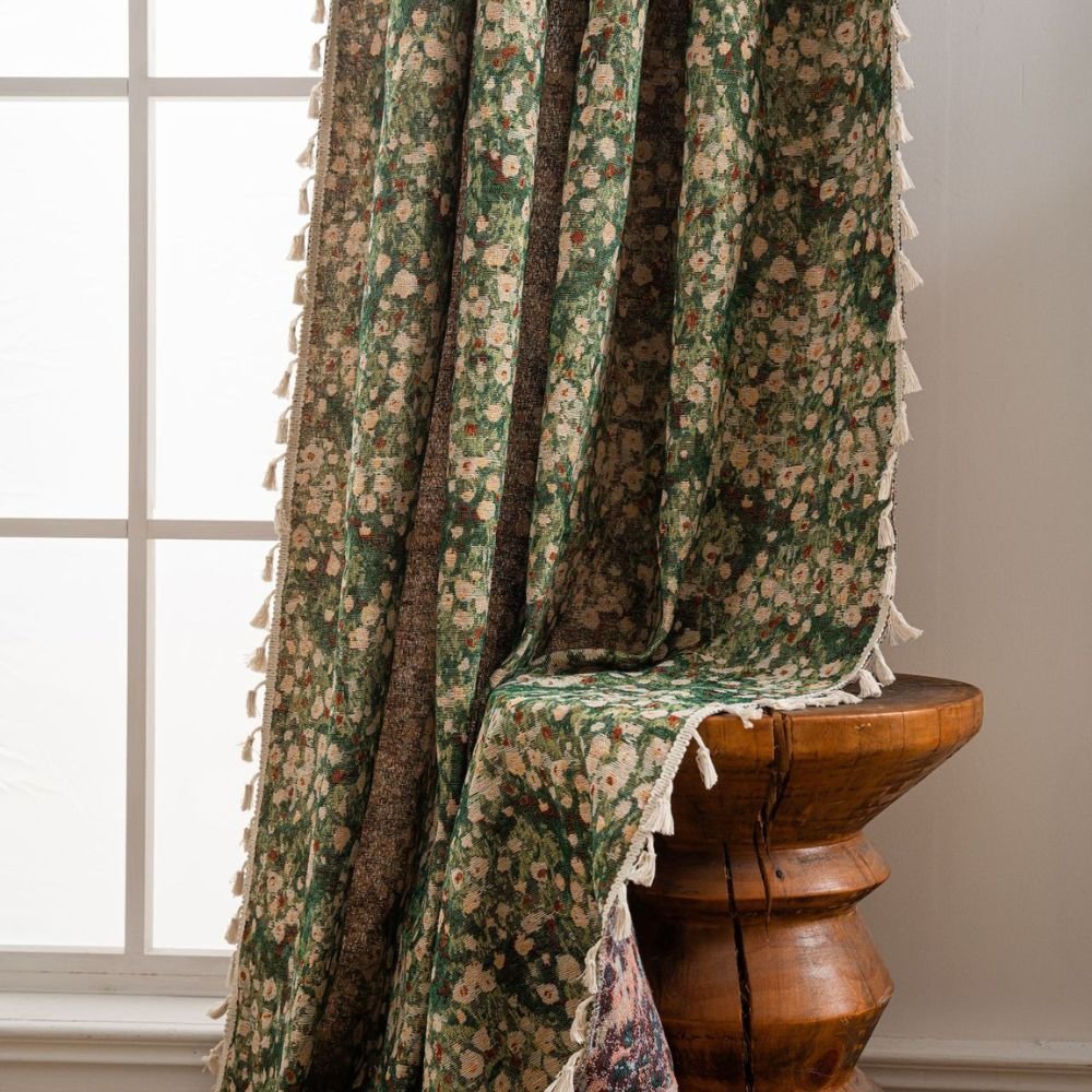 Vintage - Style Floral Curtain for a Classic Room Atmosphere - Curtain - Blossom Green - Seravelle Home