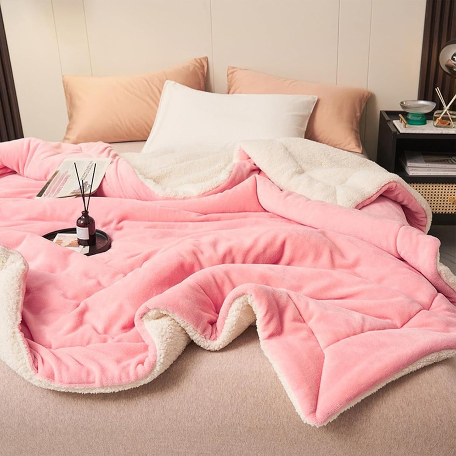Warm and Soft Reversible Blanket - Blanket - Pink - Seravelle Home