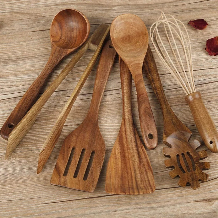 Wooden Kitchen Utensil Set with 7 Pieces for Gentle Cooking