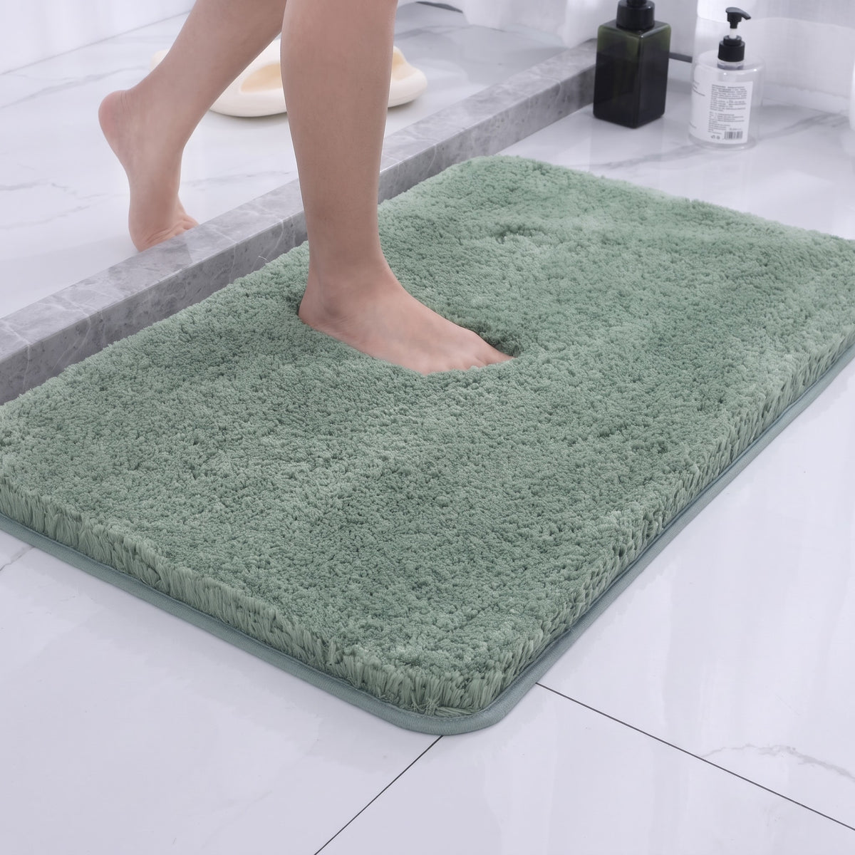 Plush Non-Slip Bathroom Mat Soft Absorbent Floor Rug