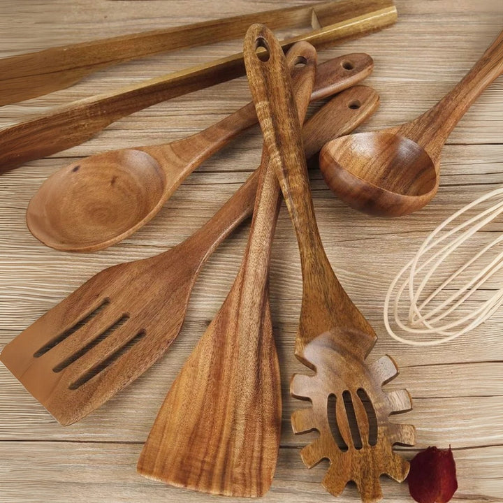 Wooden Kitchen Utensil Set with 7 Pieces for Gentle Cooking