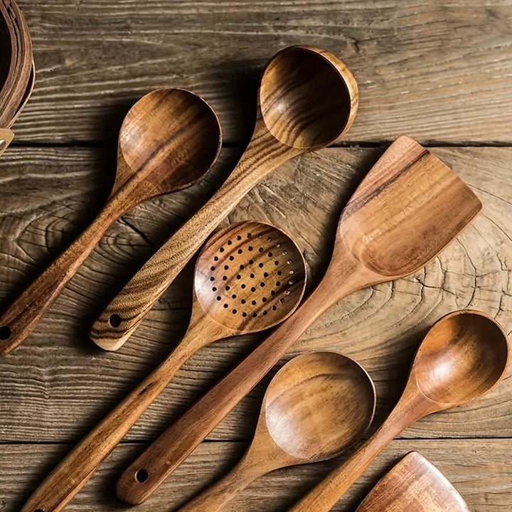 5-Piece Kitchen Utensil Set Made of Natural Wood for the Kitchen