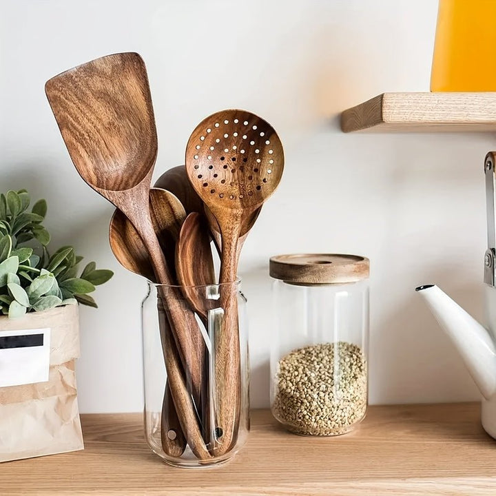 5-Piece Kitchen Utensil Set Made of Natural Wood for the Kitchen