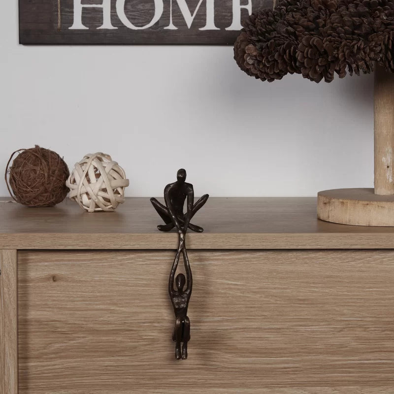 Decorative Figure with Symbolic Connection and Modern Design