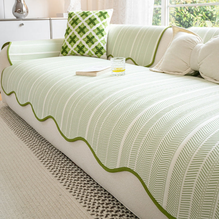 Sofa Throw with Herringbone Pattern and Wavy Edge