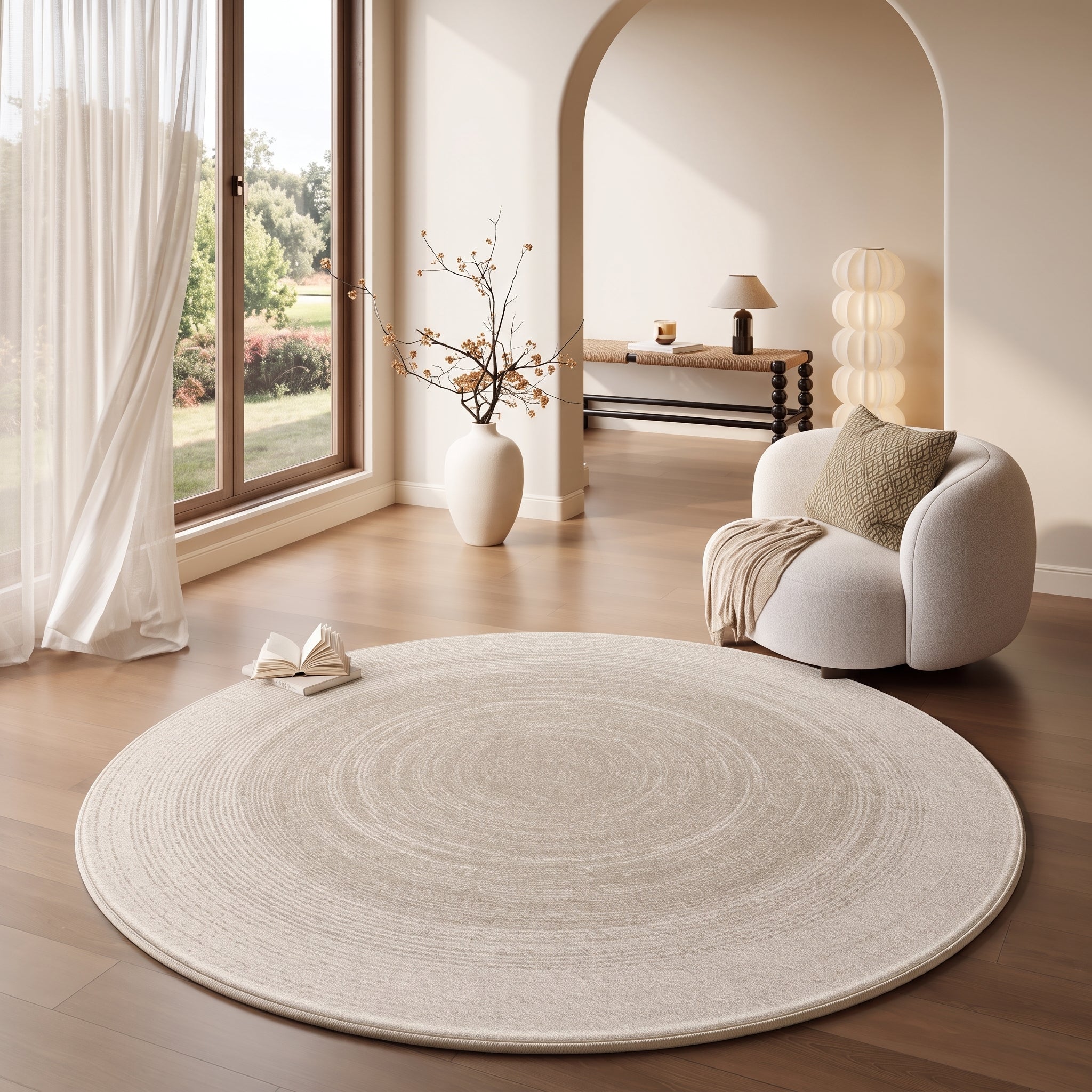 Round Area Rug with Concentric Circle Pattern