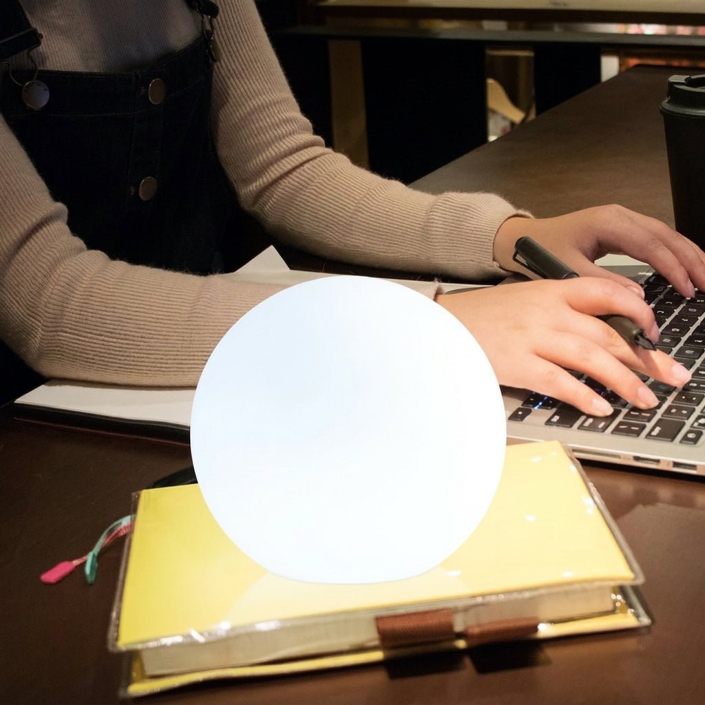 Ball Lamp with Gentle LED Light - Table Lamp - 20 cm - Seravelle Home