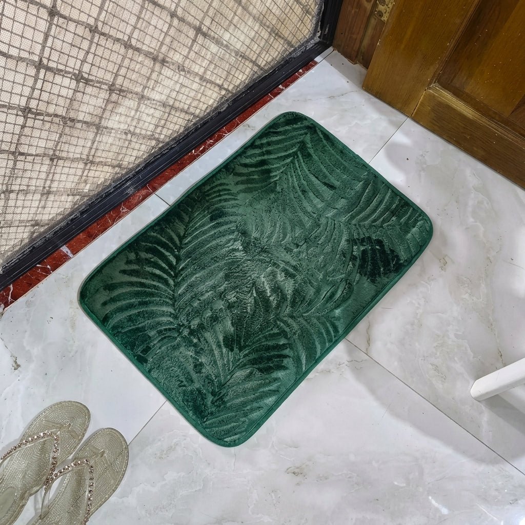 Bathroom Washable Rug with Leaf Pattern Design - Washable Rug - Green - Seravelle Home