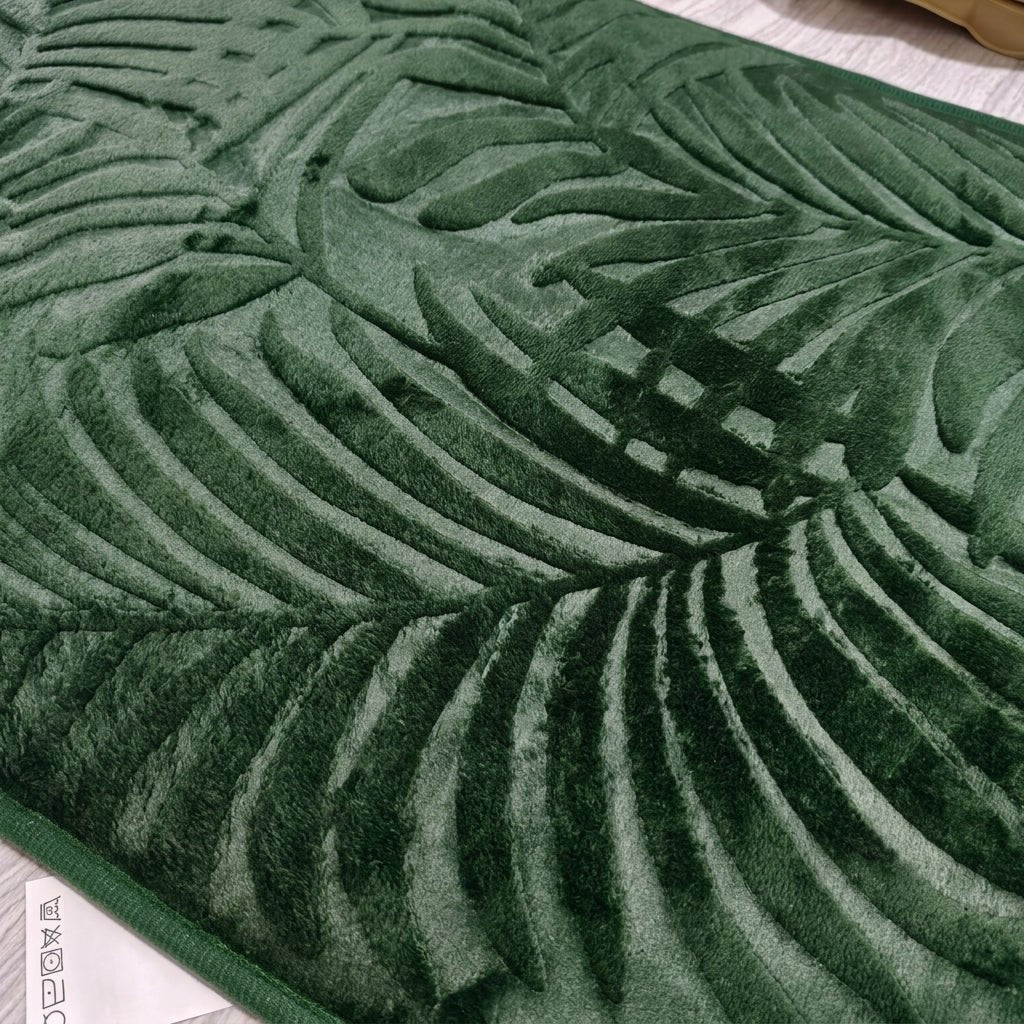 Bathroom Washable Rug with Leaf Pattern Design - Washable Rug - Green - Seravelle Home