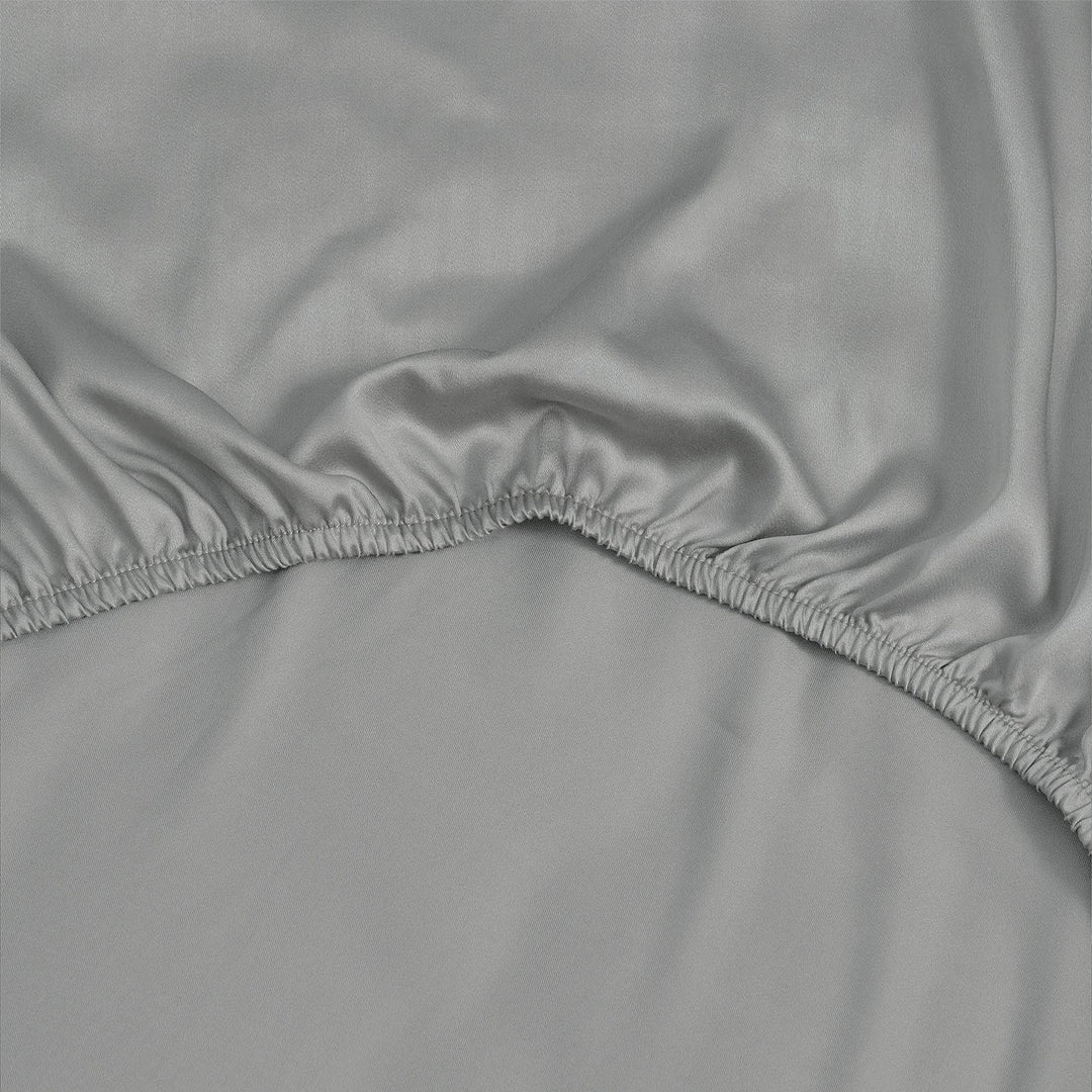 Bedding Set with Fitted Sheet and Two Pillowcases - Bedroom - Grey - Seravelle Home