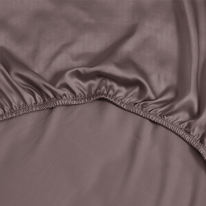Bedding Set with Fitted Sheet and Two Pillowcases - Bedroom - Purple - Seravelle Home