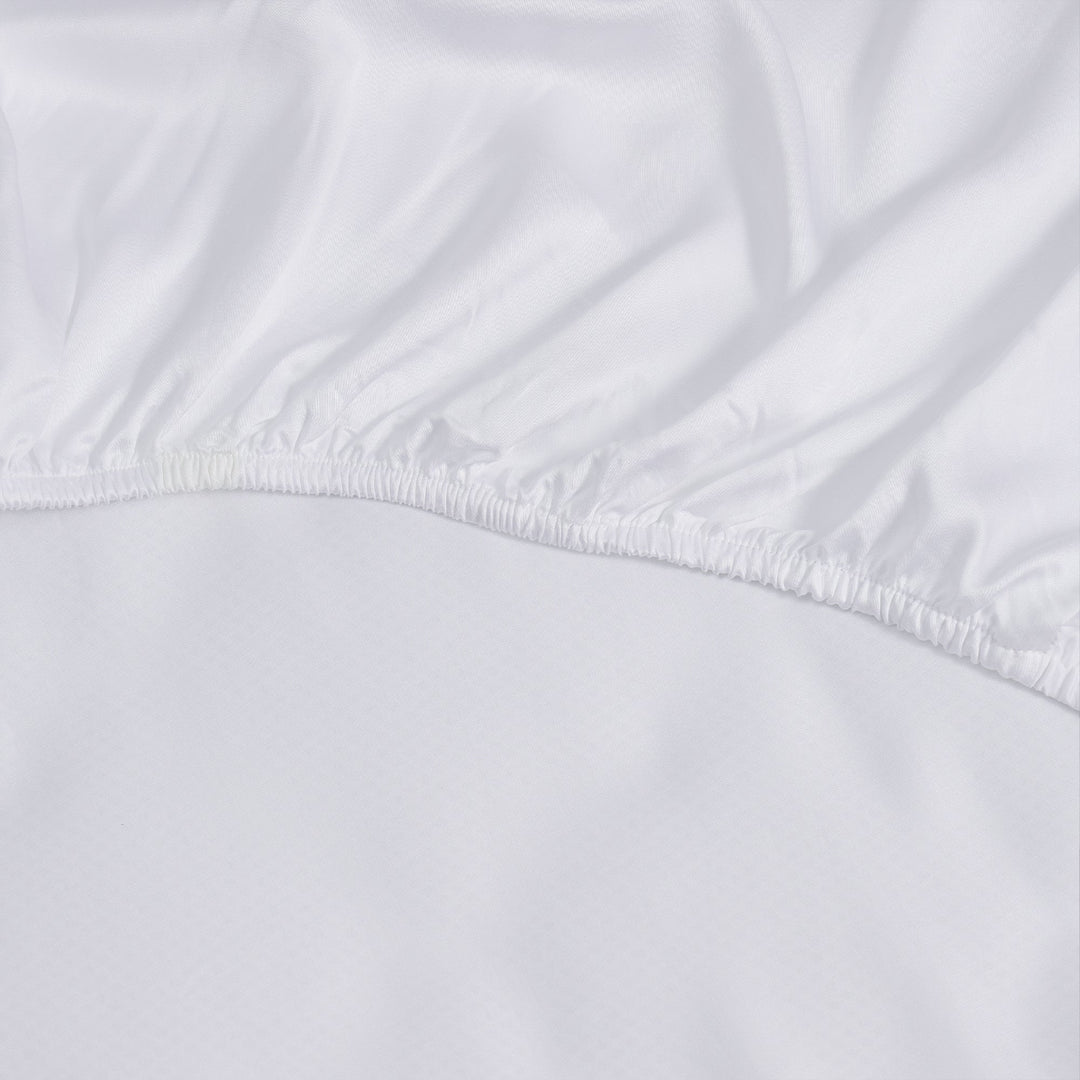 Bedding Set with Fitted Sheet and Two Pillowcases - Bedroom - White - Seravelle Home