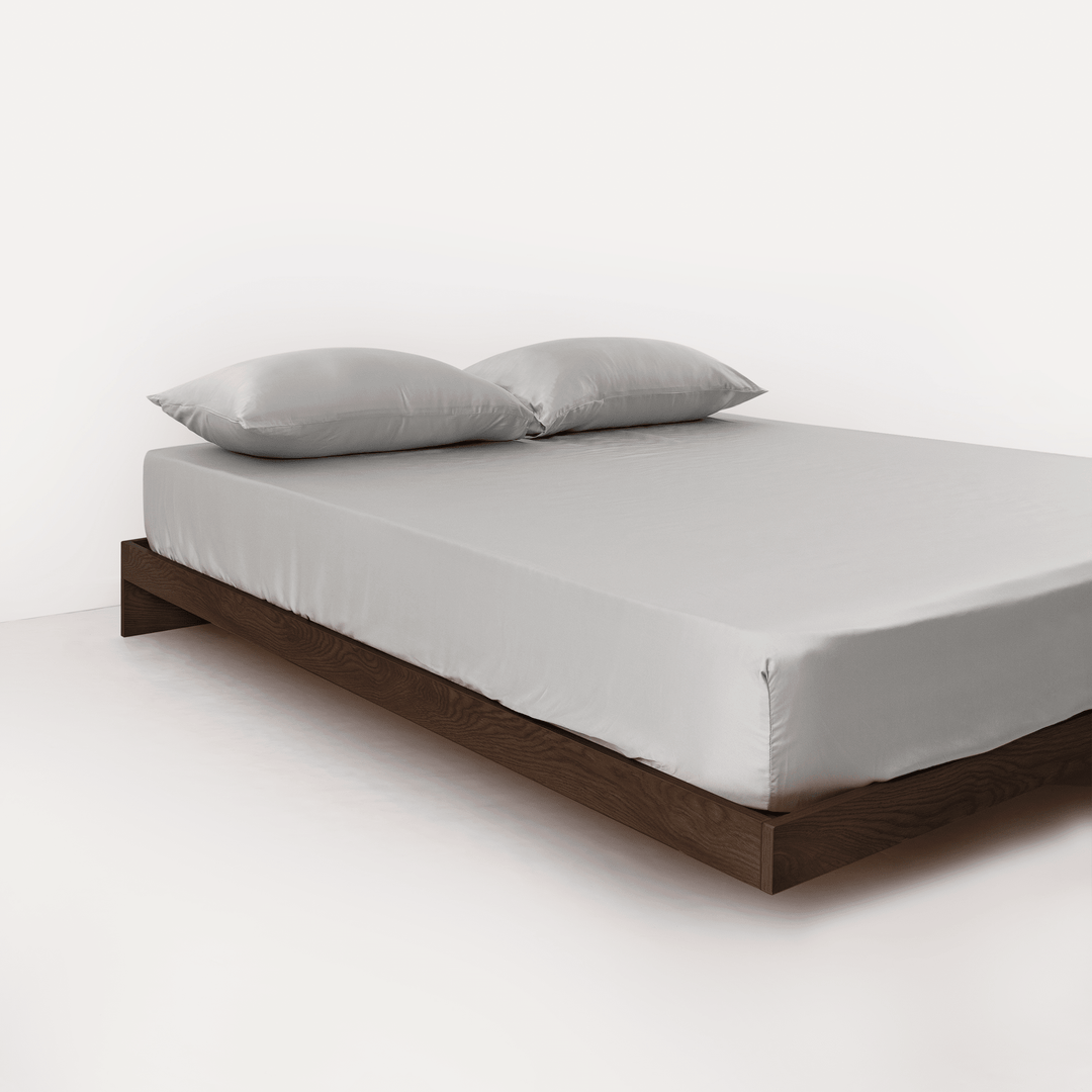 Bedding Set with Fitted Sheet and Two Pillowcases - Bedroom - Grey - Seravelle Home