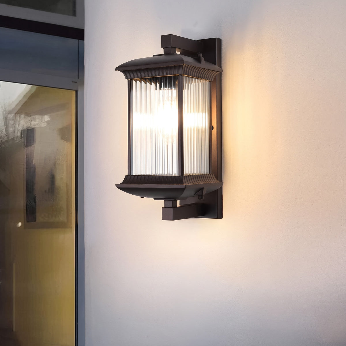 Classic Lantern Outdoor Wall Light with Glass Shade