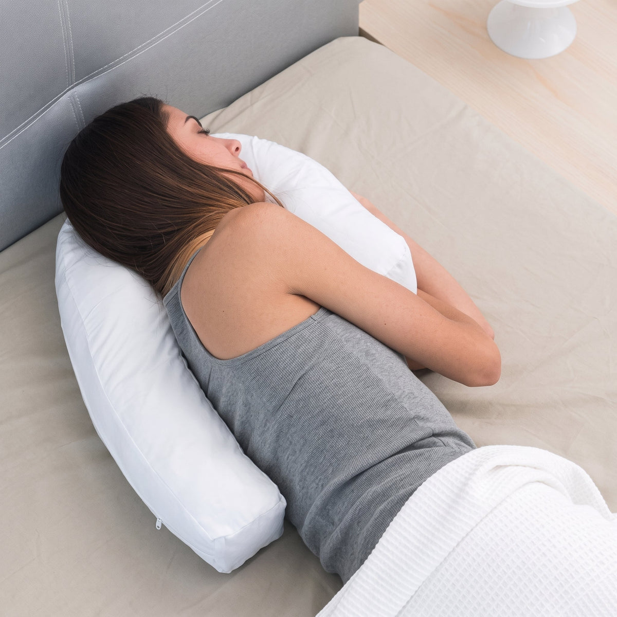 Curved Side Sleeper Pillow with Ear Hole Support - Body Pillows - White - Seravelle Home
