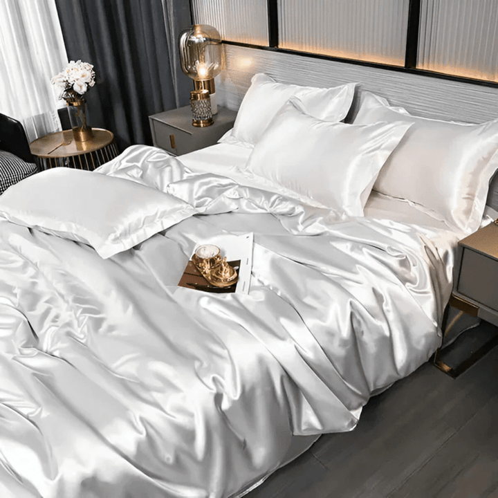 Durable Bedding Set with Glossy Surface - Bedding Set - White - Seravelle Home