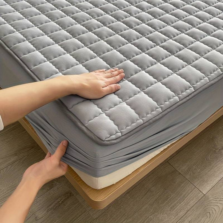 Elastic Quilted Mattress Protector - Mattress protector - Grey - Seravelle Home