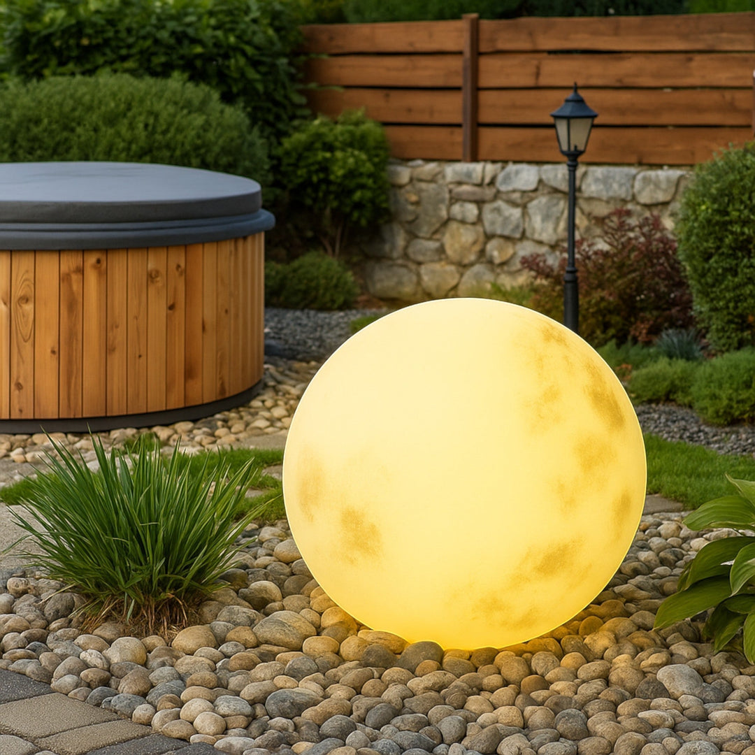 Garden Lantern in Moon Shape for Atmospheric Outdoor Areas - Garden Lantern - Wired - Seravelle Home