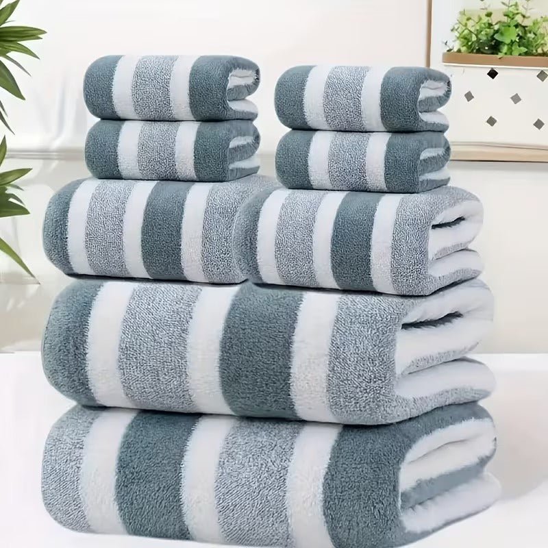 Towel Set Made of Soft Fleece for Bath and Wellness