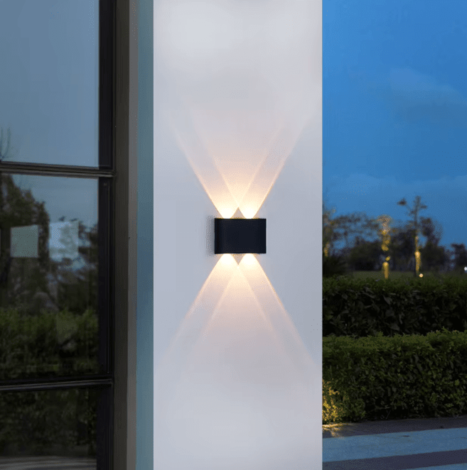 Modern LED Wall Light for Indoor & Outdoor Use in Black & White - Wall Light - 6W | Black - Seravelle Home