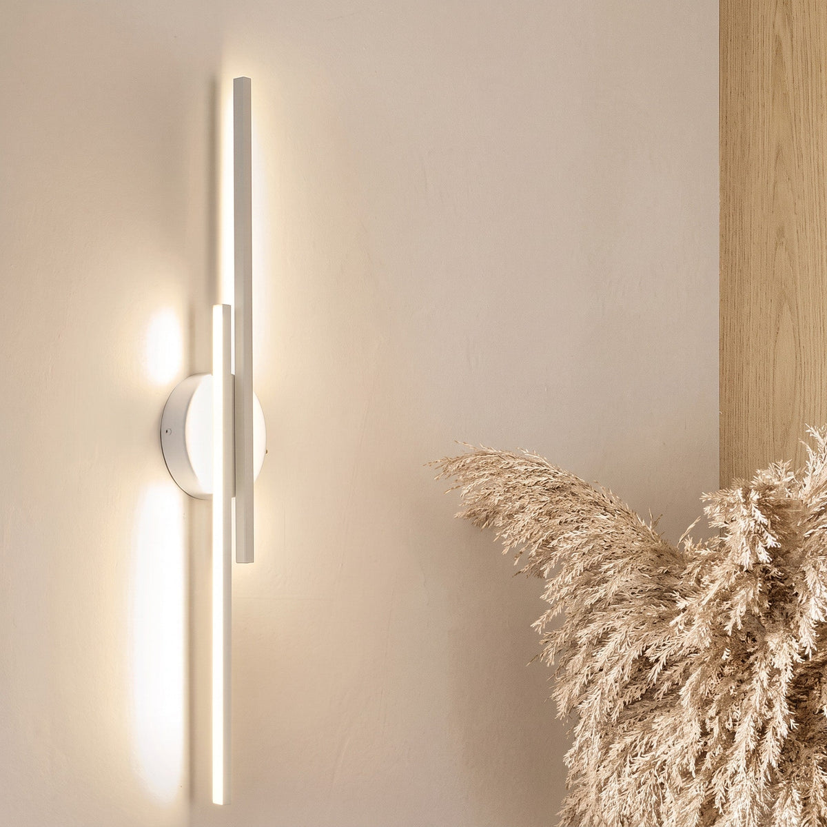 Modern Linear Wall Sconce with Dual Beam Metal Design - Wall Light Fixtures - Black - Seravelle Home