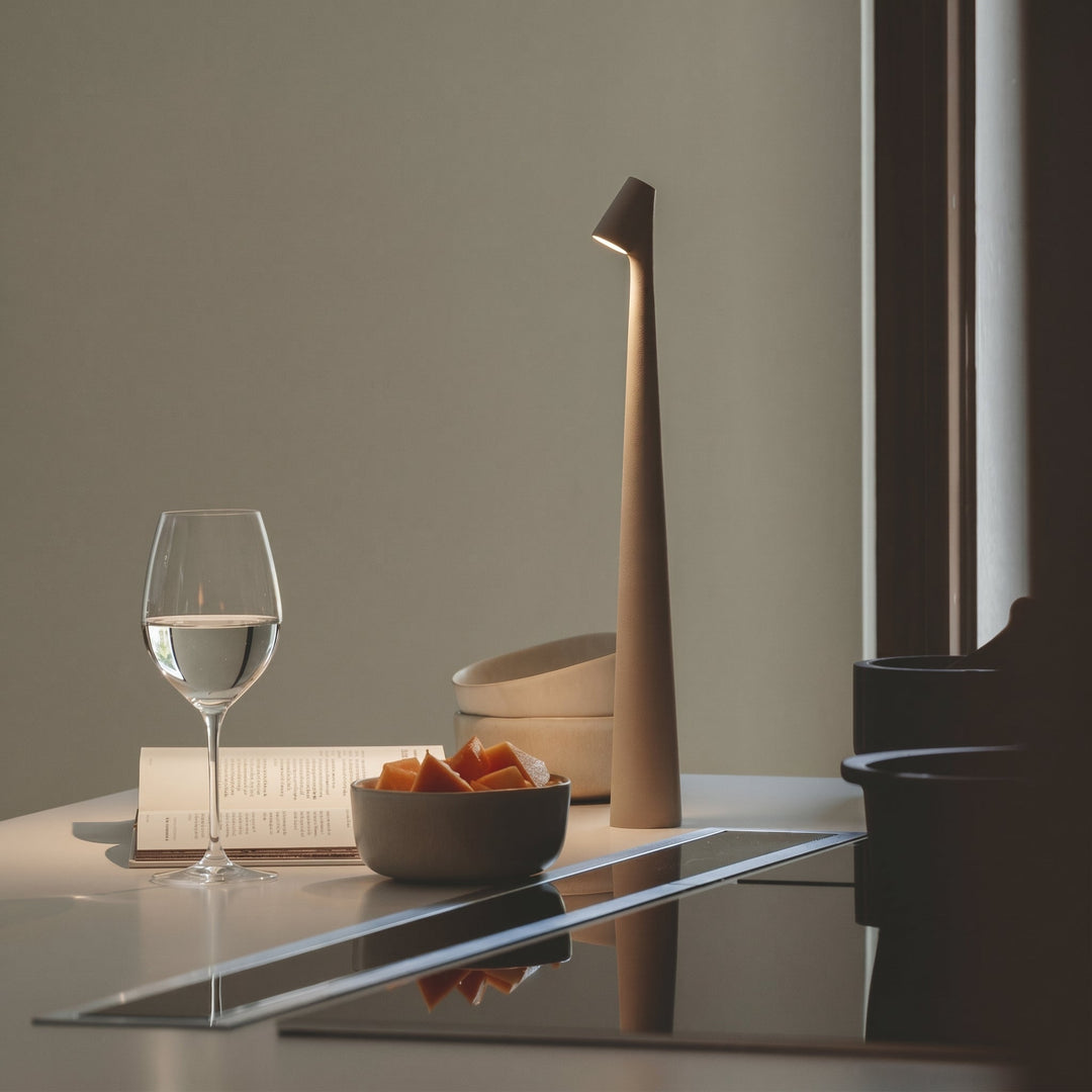 Modern Table Lamp in Minimalist Design - Table Lamp - White - Seravelle Home