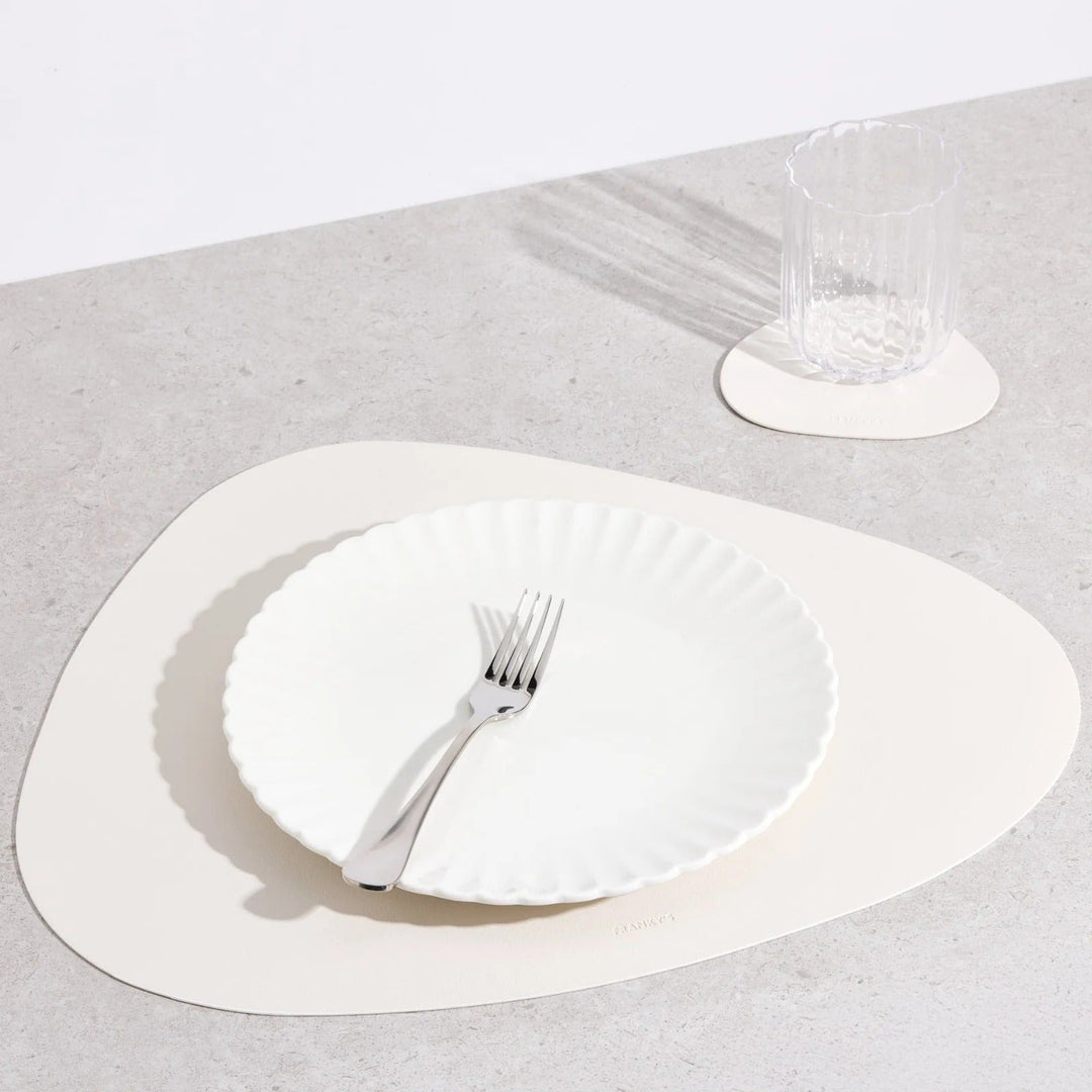 Modern Triangular Table Mat - Table Mat - White - Seravelle Home