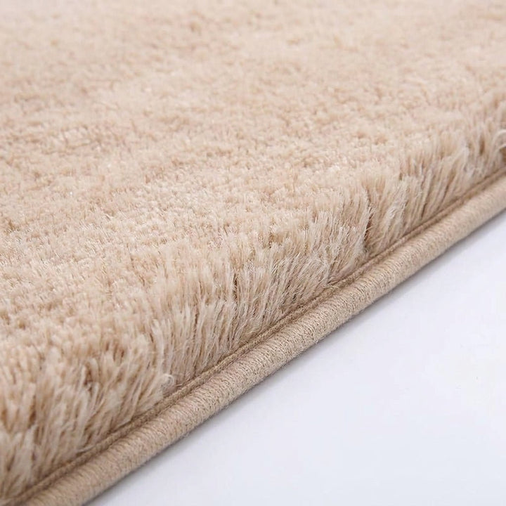 Non - slip bath mat made of soft plush for the bathroom - Bath Mat - Beige - Seravelle Home