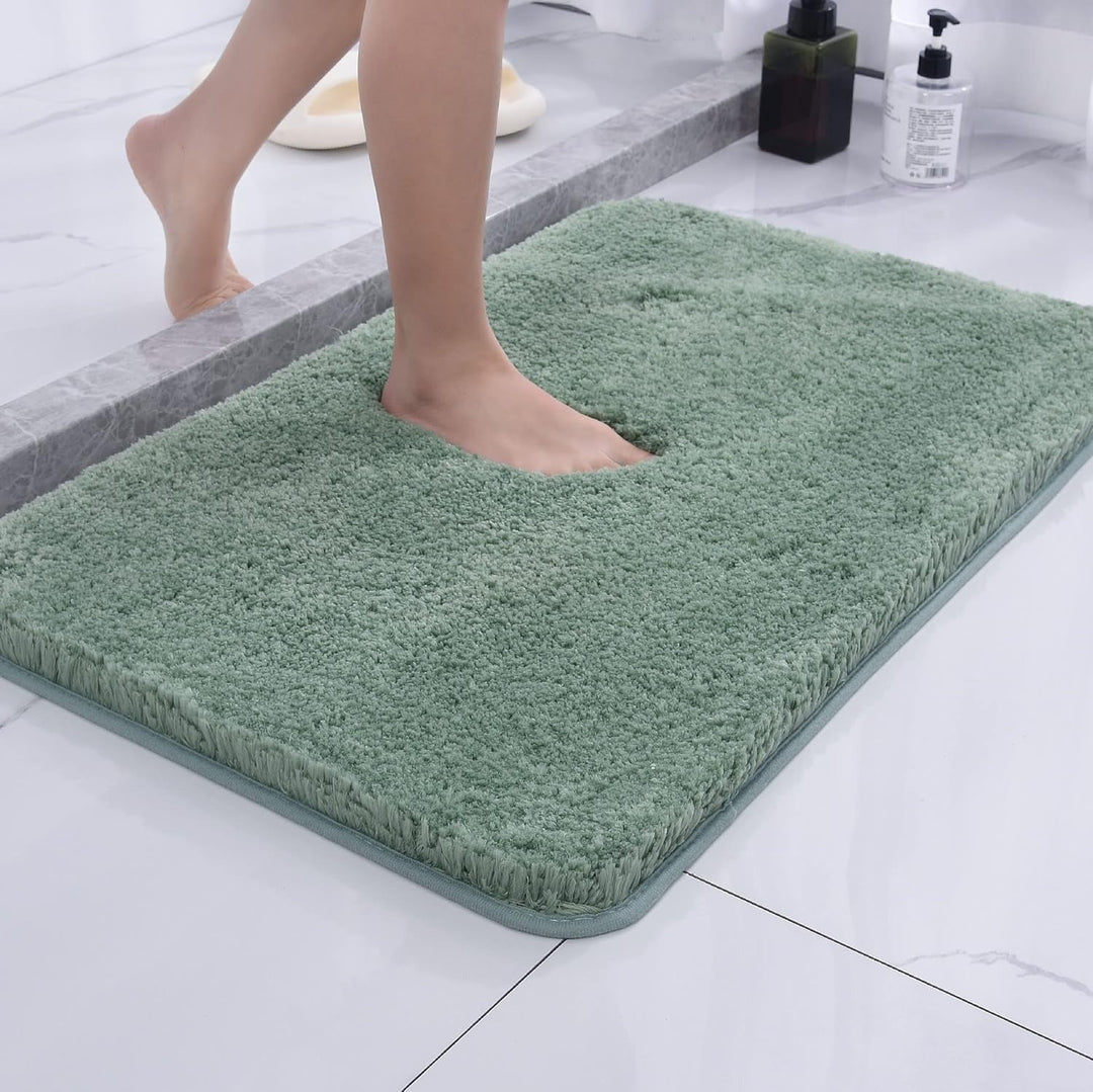 Non - slip bath mat made of soft plush for the bathroom - Bath Mat - Green - Seravelle Home