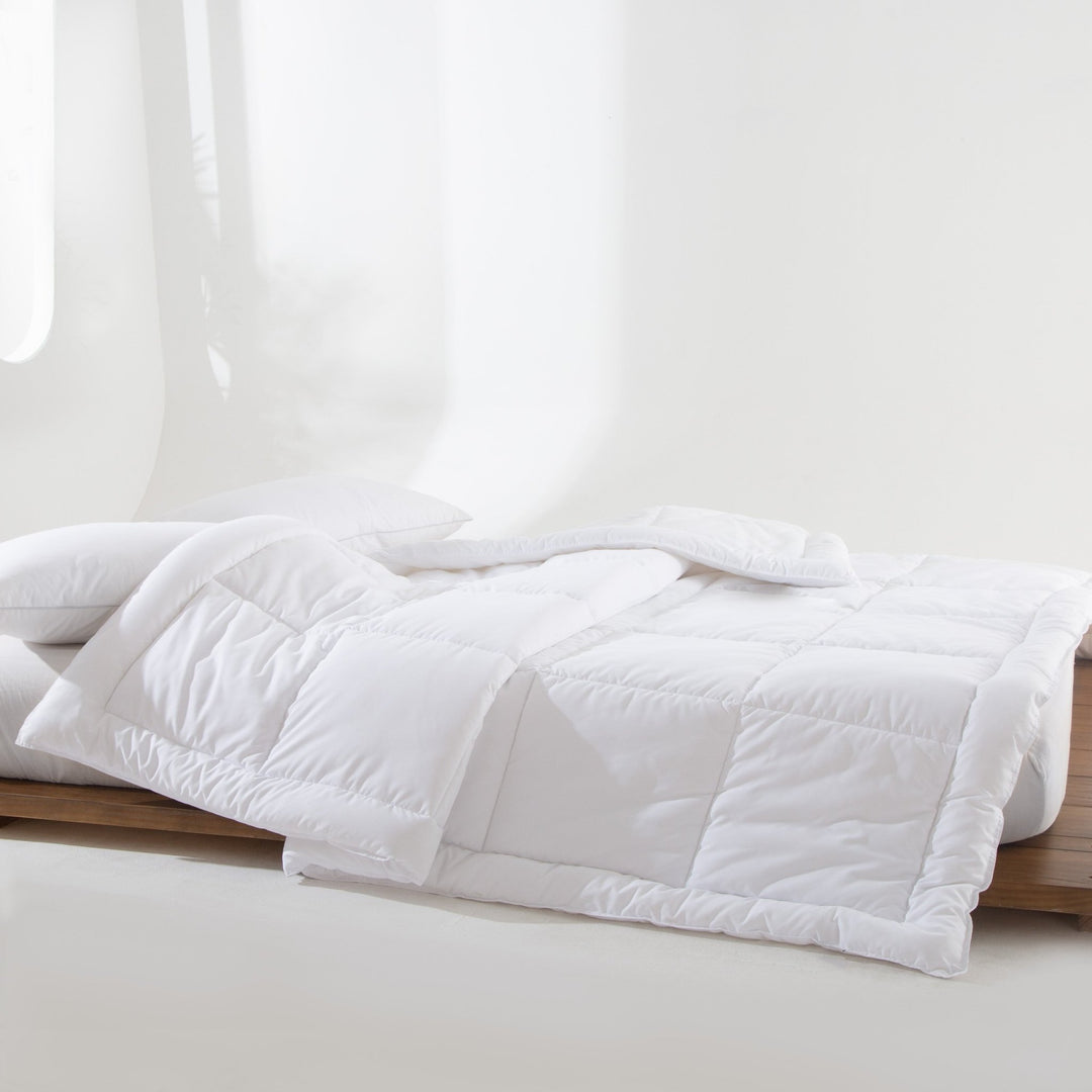 Quilted All - Season Duvet for Optimal Sleep Comfort - Blanket - White - Seravelle Home