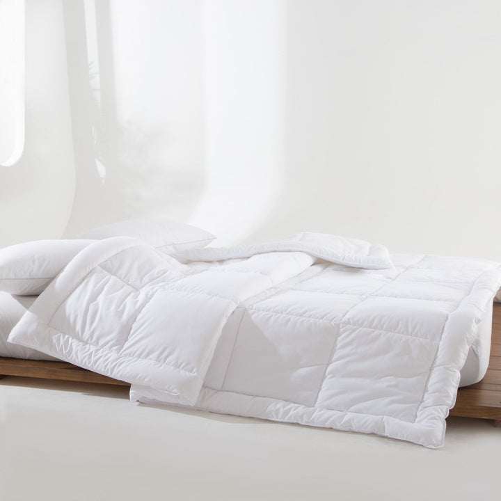 Quilted All - Season Duvet for Optimal Sleep Comfort - Blanket - White - Seravelle Home