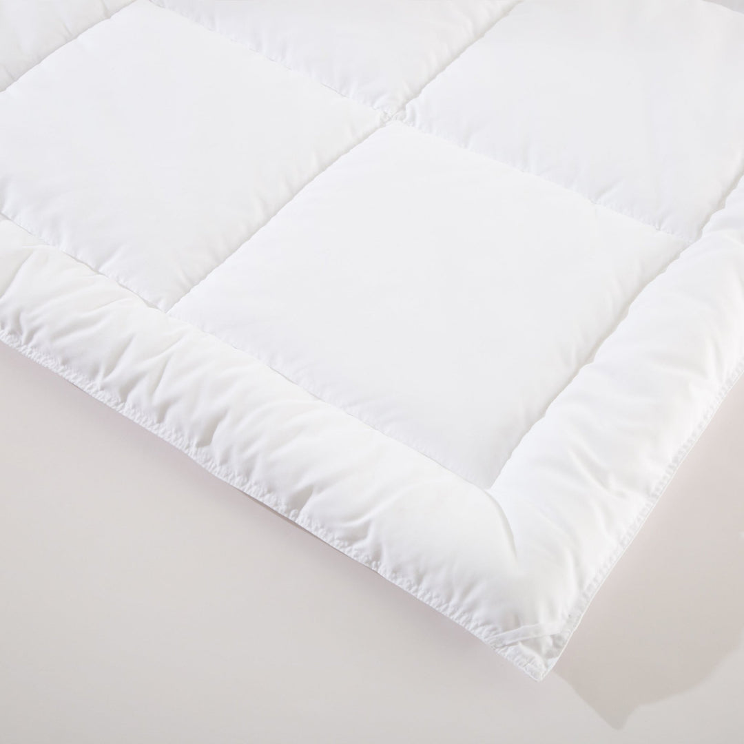 Quilted All - Season Duvet for Optimal Sleep Comfort - Blanket - White - Seravelle Home