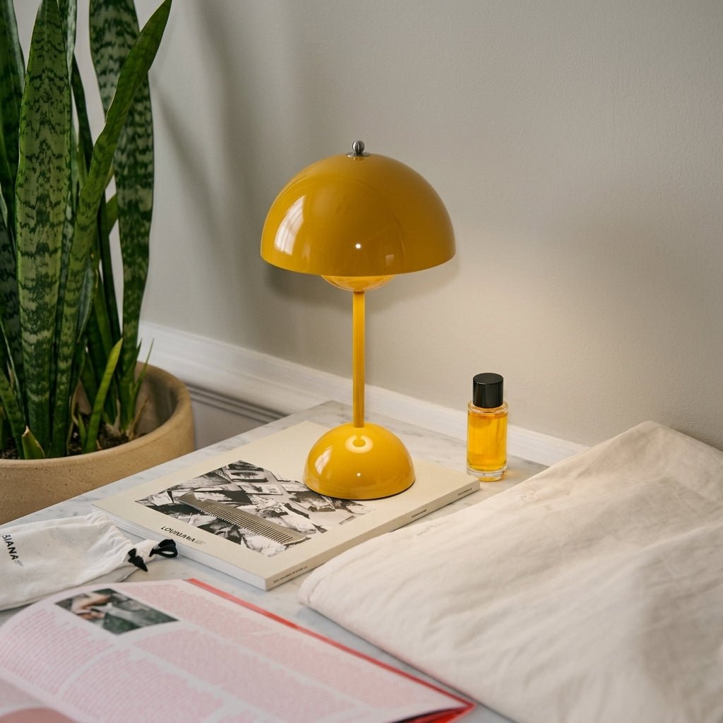 Retro Table Lamp with Mushroom-shaped Shade - Table Lamp - Yellow - Seravelle Home