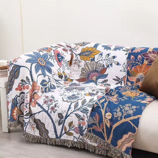 Reversible Throw with Floral Pattern and Fringes - Blanket - 150x200 cm - Seravelle Home