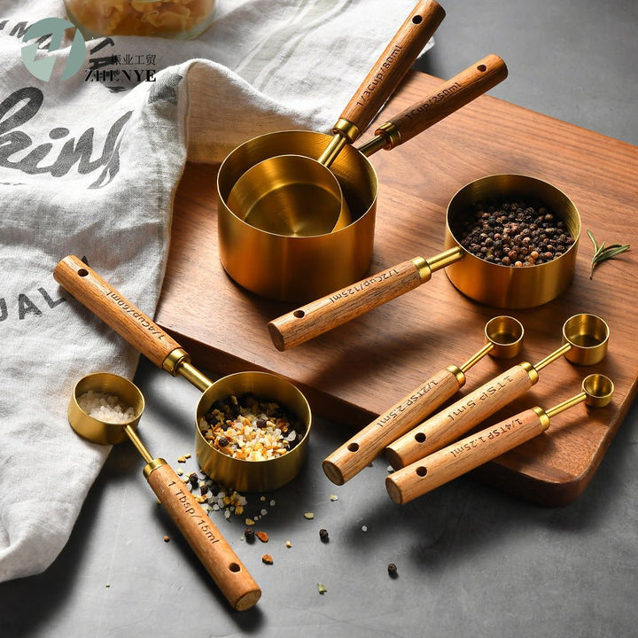 Premium Measuring Cup Set for Kitchen and Baking Made of Stainless Steel and Oak Wood