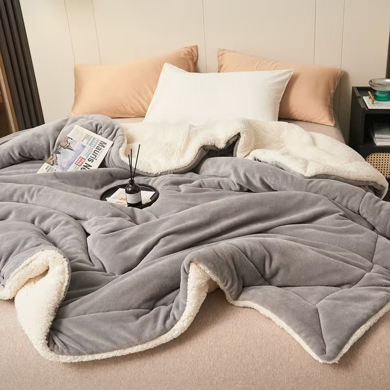 Warm and Soft Reversible Blanket - Blanket - Grey - Seravelle Home