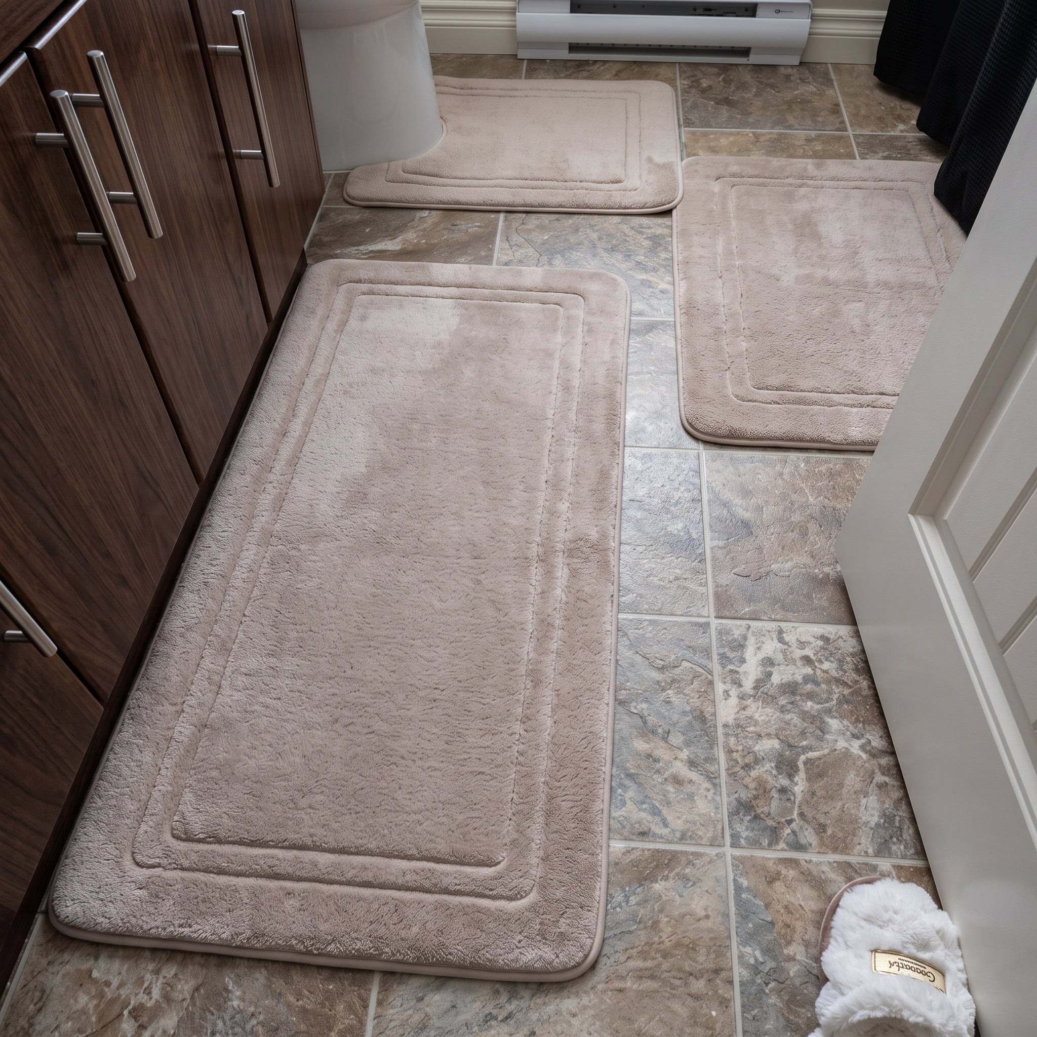 Washable Bathroom Rug with Framed Border Pattern - Washable Rugs - Beige - Seravelle Home